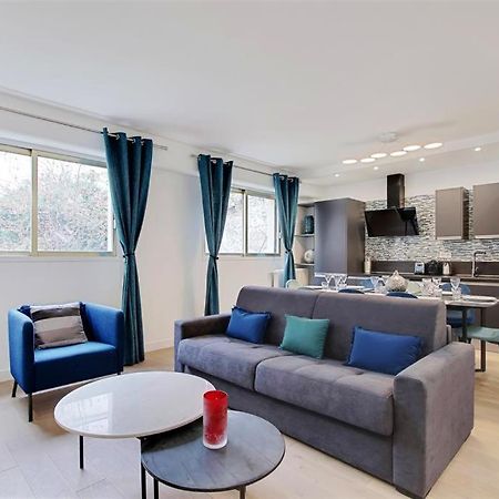 Trocadero/ Eiffel Tower - 3 Bedrooms- All New! 파리 외부 사진